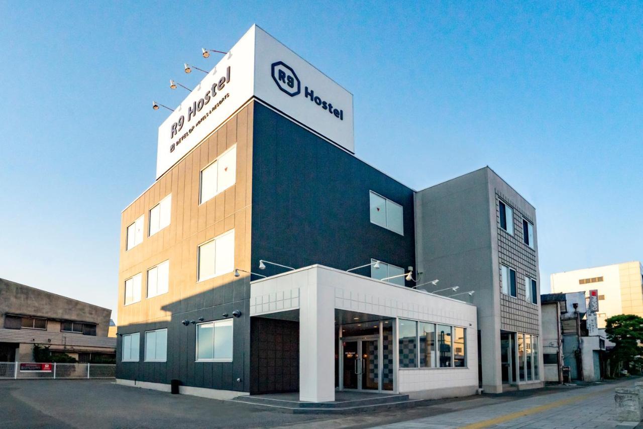 R9 Hostel Tochigi Ekimae - Male Only Экстерьер фото