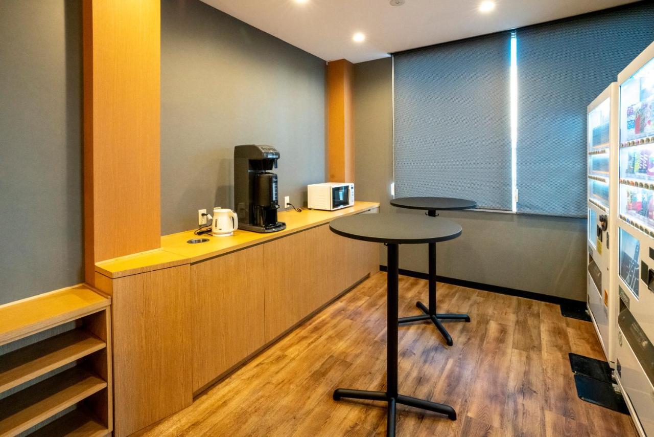 R9 Hostel Tochigi Ekimae - Male Only Экстерьер фото
