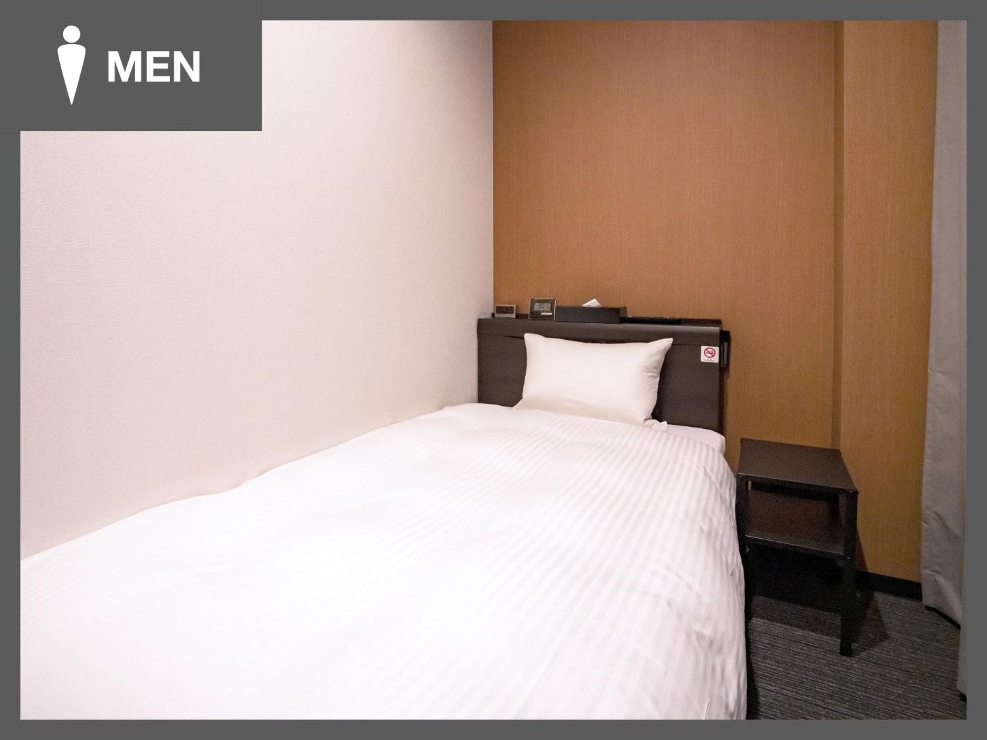 R9 Hostel Tochigi Ekimae - Male Only Экстерьер фото
